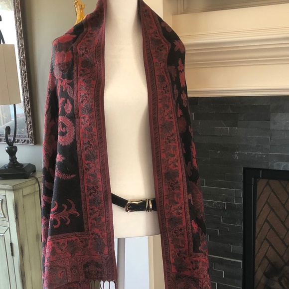 Reversible Large Shawl.  One size fits all. Black, Red and Gray - Picture 3 of 6